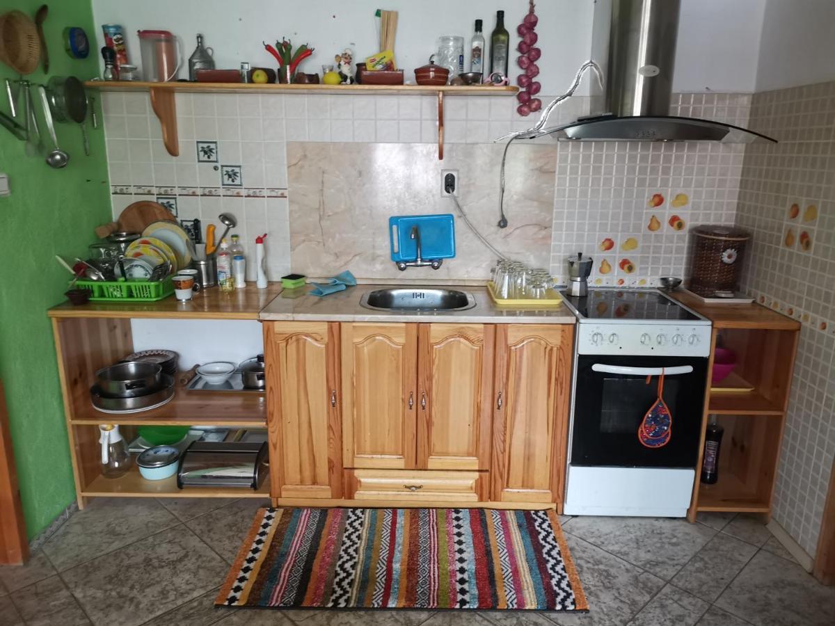 Къща Томови,Стаи За Гости デヴィン エクステリア 写真
